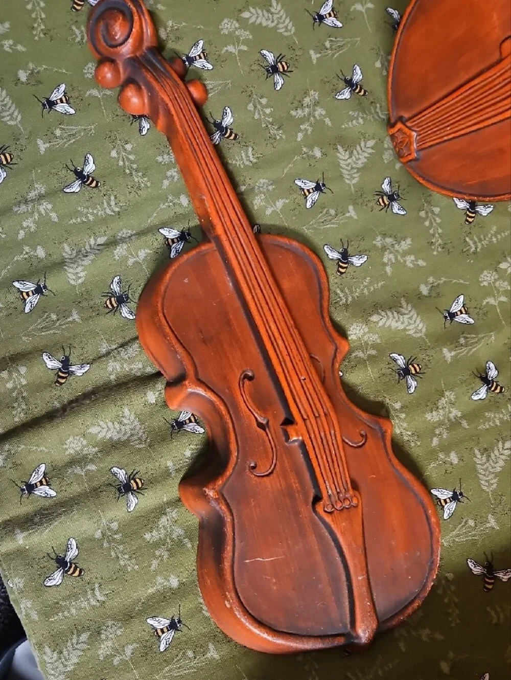 Vintage MCM Royal Cast Metal Violin & Mandolin Wall Art Plaques 2pc Set